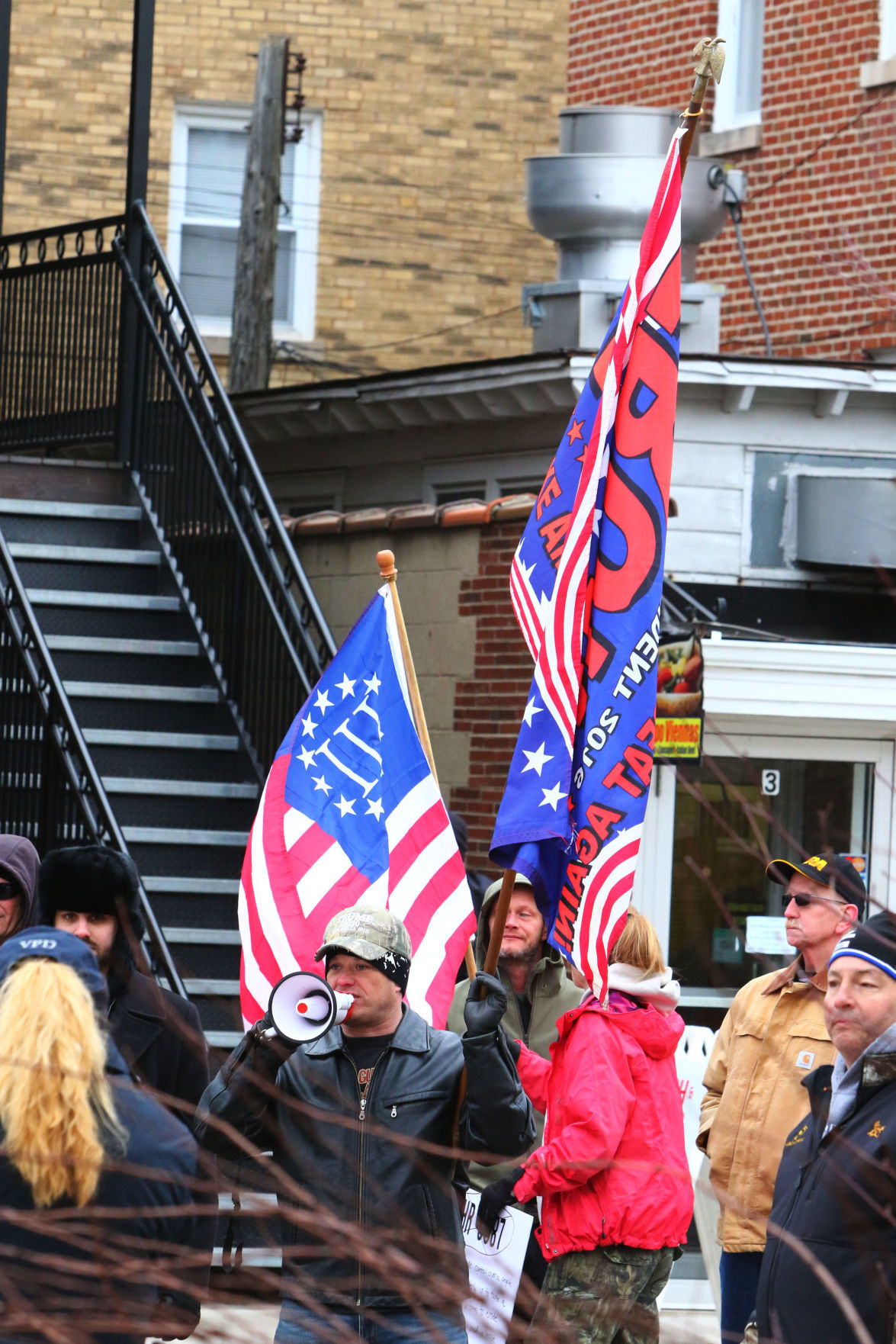 Gallery: March for Our Lives counterprotesters in Valparaiso